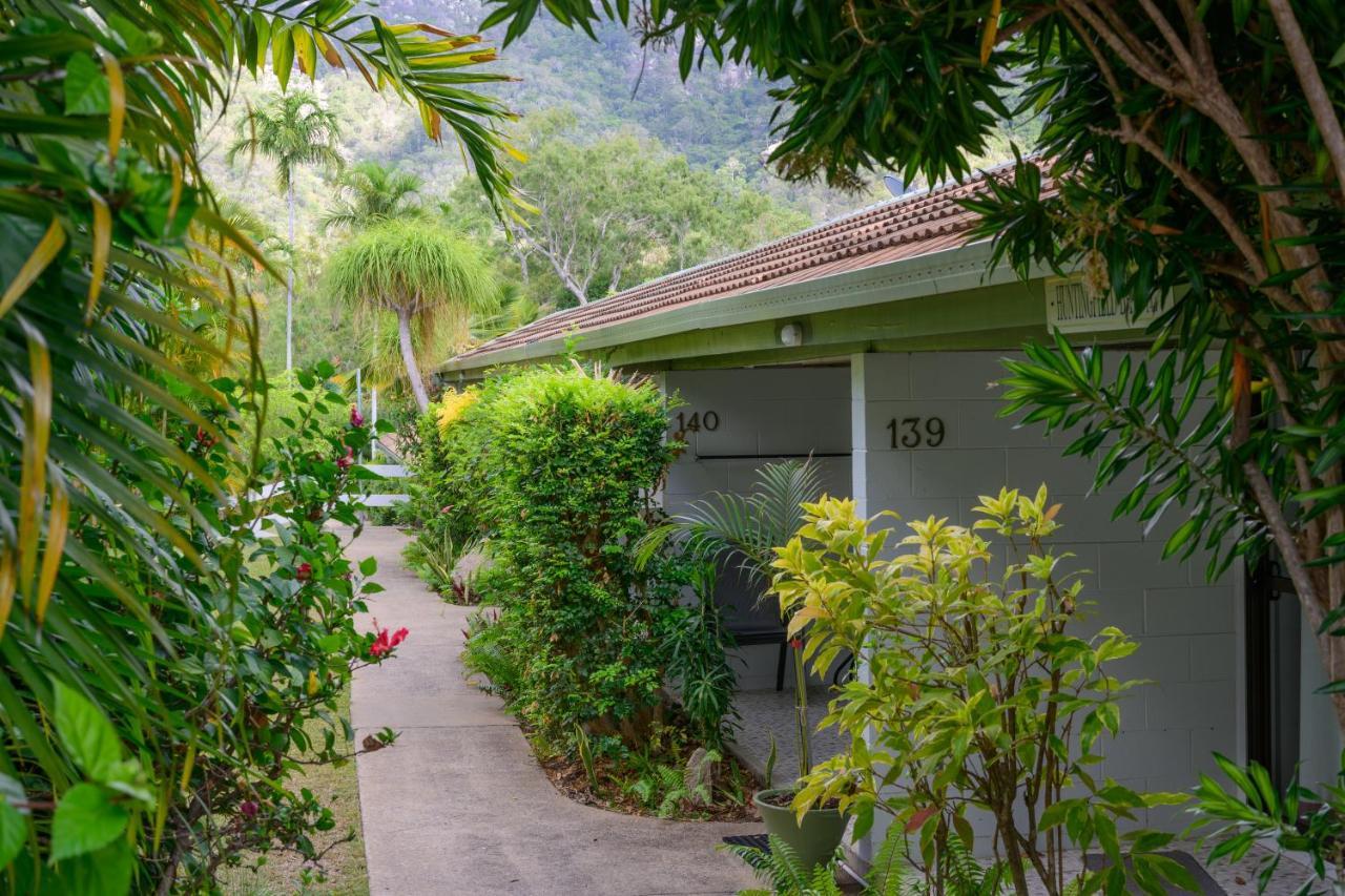 Amaroo On Mandalay Hotel Nelly Bay Exterior photo